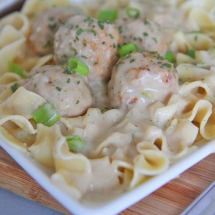 Receta de Albóndigas en salsa de crema de champiñones